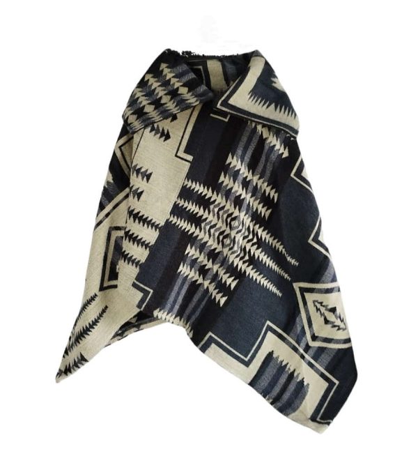 poncho de alpaca ecuatoriano