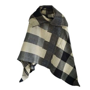 poncho de alpaca ecuatoriano