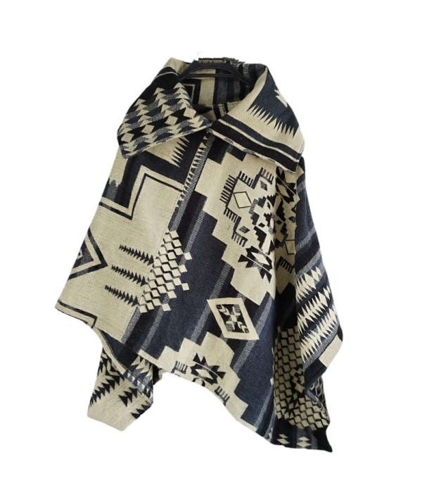 poncho de alpaca ecuatoriano