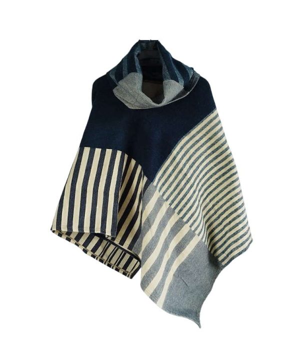 poncho de alpaca ecuatoriano