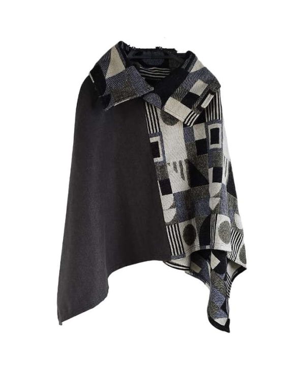 poncho de alpaca con diseño unico